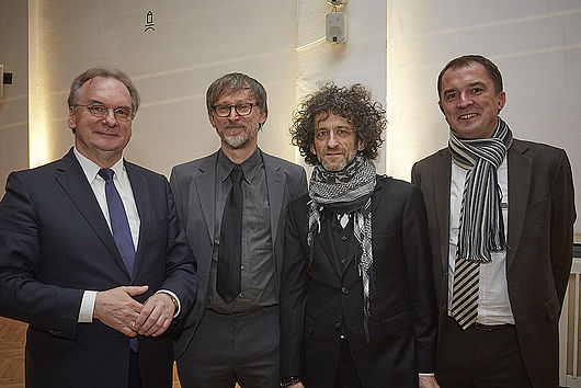  (v.l.) Ministerpräsident Dr. Reiner Haseloff, Rektor Prof. Dieter Hofmann, Jojo Mayer, Staatssekretär Marco Tullner. Foto: Marco Warmuth