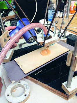 burg giebichenstein kunsthochschule halle  industrial design experimental design methods