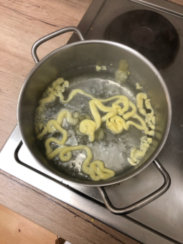 burg giebichenstein kunsthochschule halle  industrial design experimental design methods