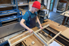 burg giebichenstein kunsthochschule halle  industrial design experimental design methods