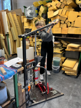 burg giebichenstein kunsthochschule halle  industrial design experimental design methods