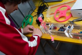 burg giebichenstein kunsthochschule halle  industrial design experimental design methods