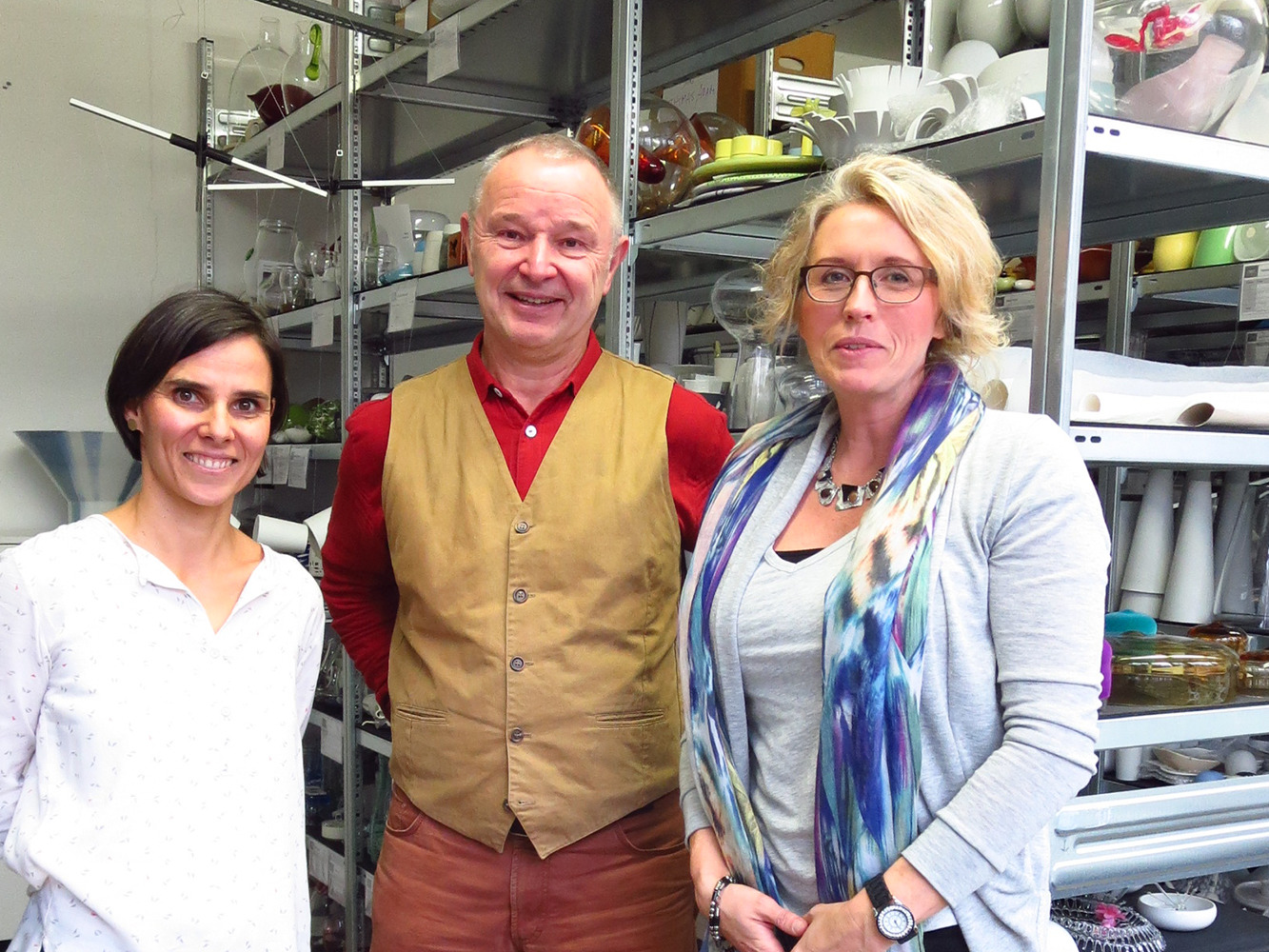 Sigrid Haugen (re) zu Gast in der FR Keramik-und Glasdesign, Fotoarchiv KG