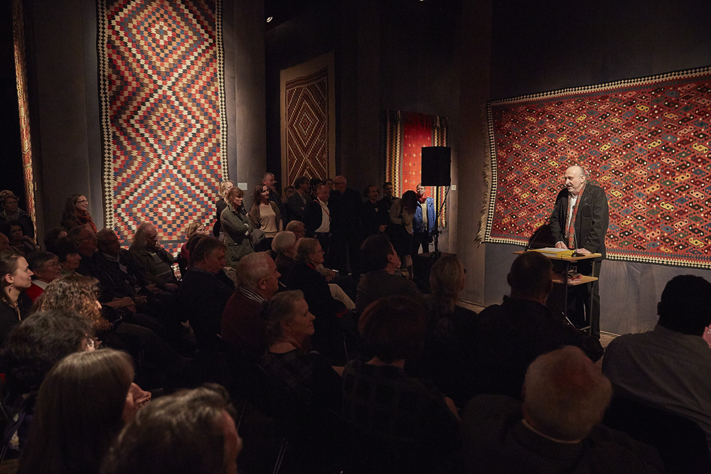Prof. Ulrich Reimkasten, Vernissage 100 Kelims