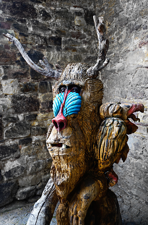 Ausstellung "Reines Blendwerk", Burg. Foto: Sarah Pschorn