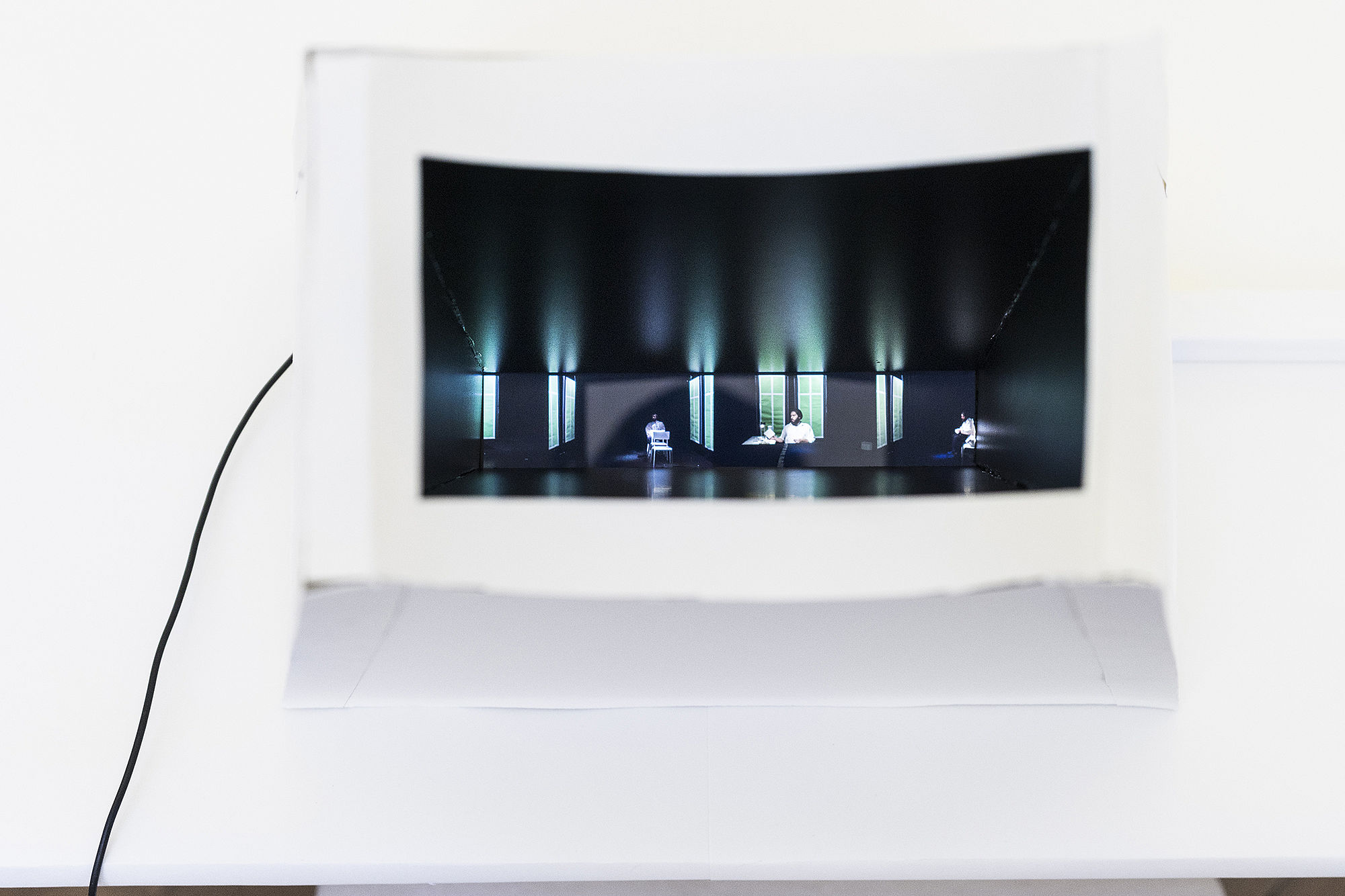"Der freie Wille" eine Videoinstallation von Tim Thiel, Foto: Etienne Dietzel