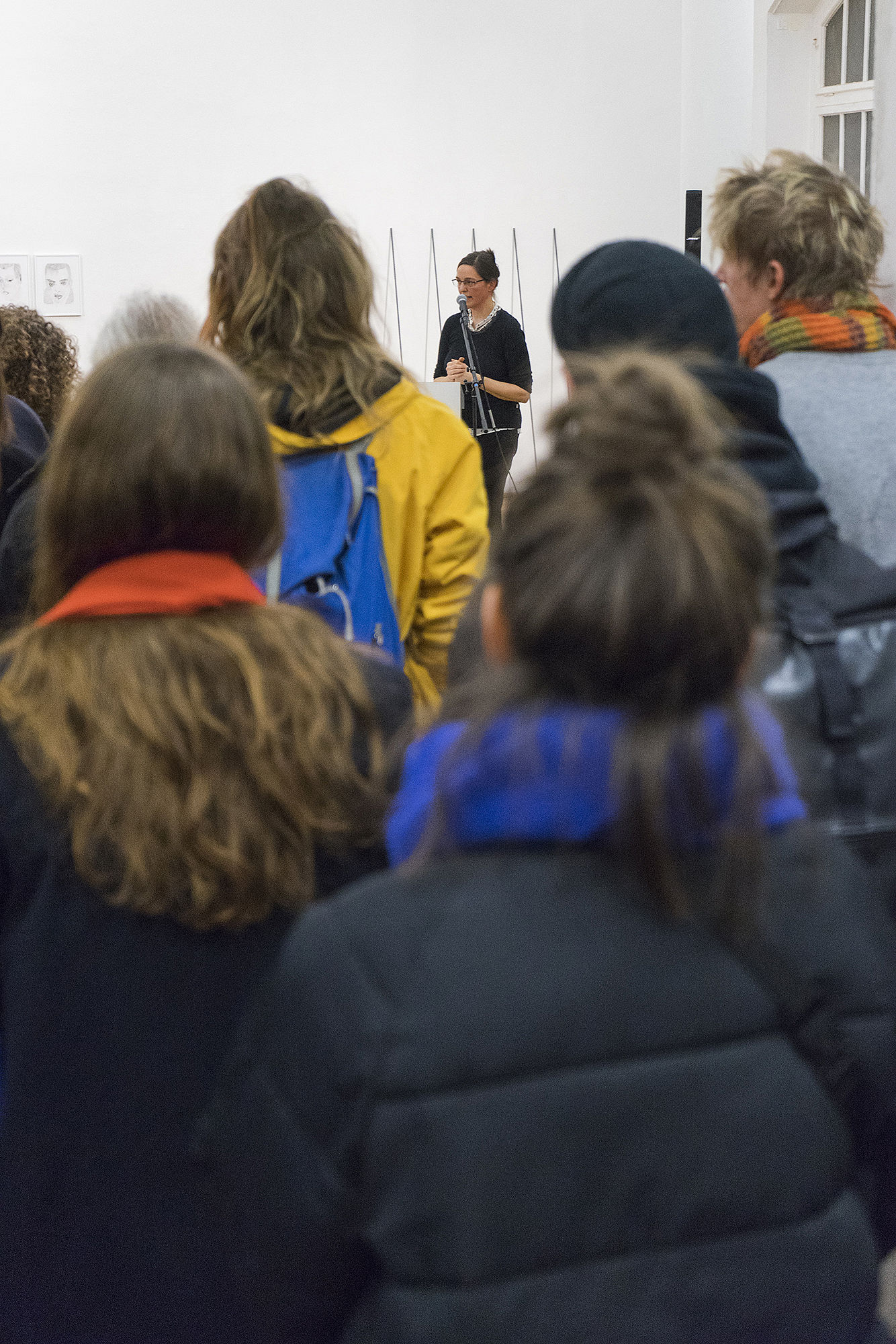 Eröffnungsrede mit Dr.Jule Reuter, Foto: Etienne Dietzel