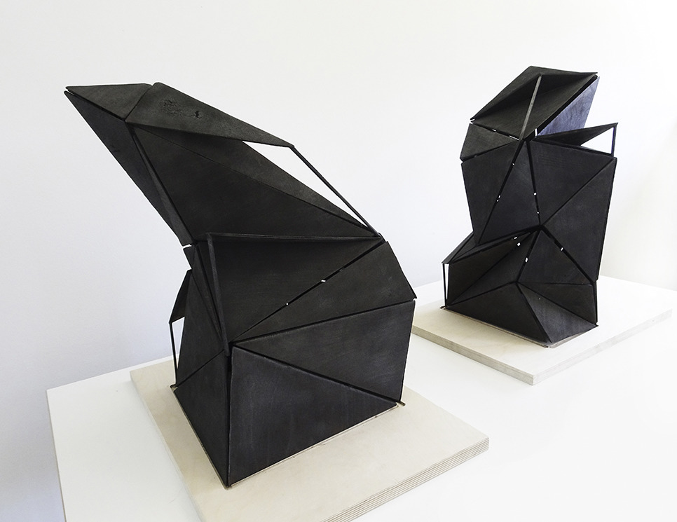 Kohlefelsen I und II, 2017, verkohlte Birke und Multiplex, je 55 x 30 x 30 cm