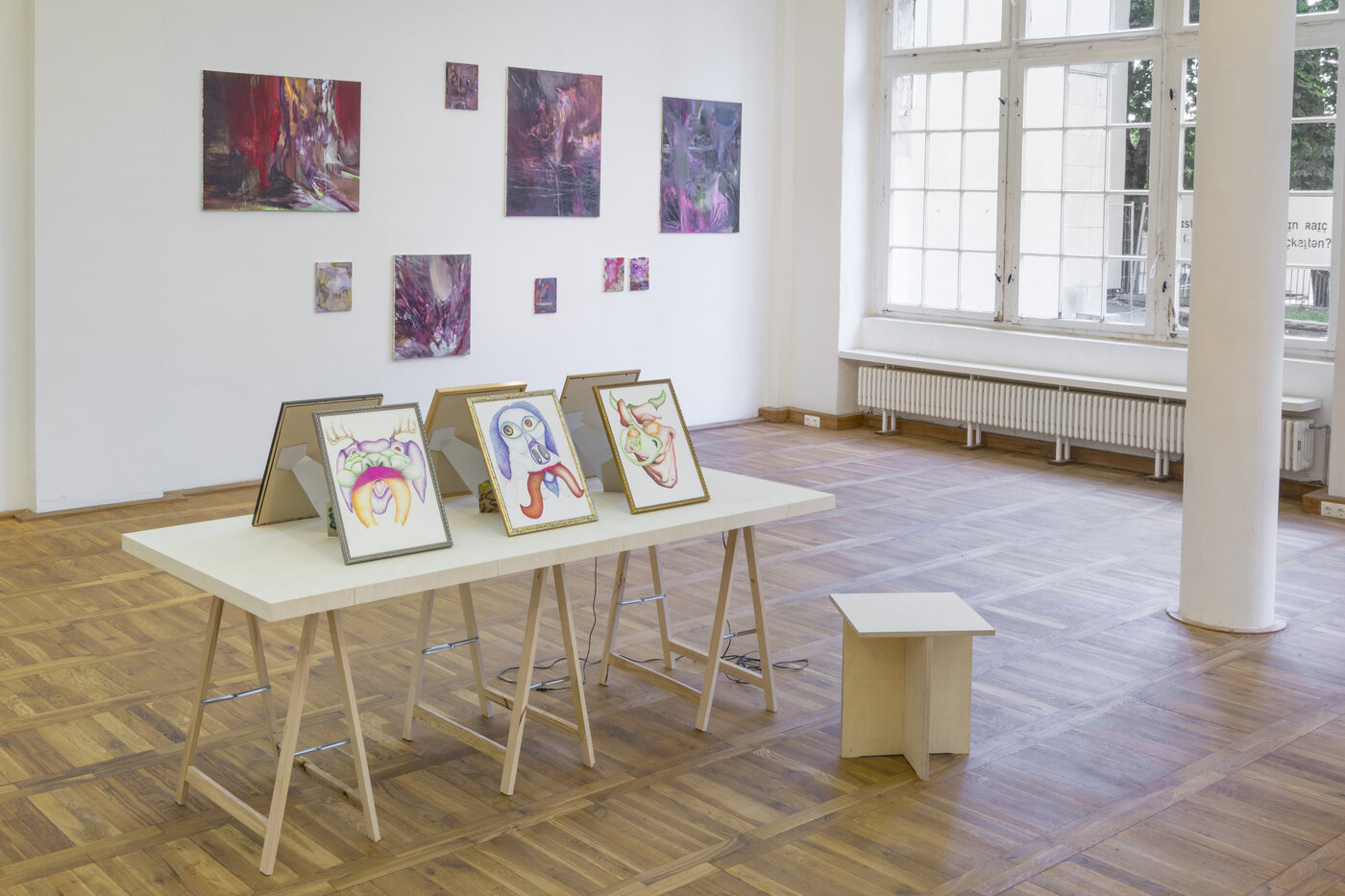 Ahnengalerie, 2017/18, Buntstiftzeichnung auf Papier, Foto: Etienne Dietzel