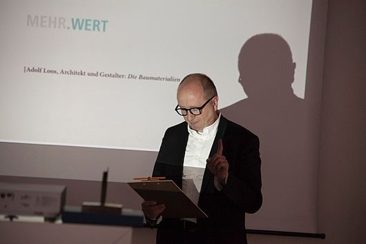 Prof. Axel Müller-Schöll, Professor Professor für Innenarchitektur/ Ausbaukonstruktion an der BURG. Foto: Yvonne Most