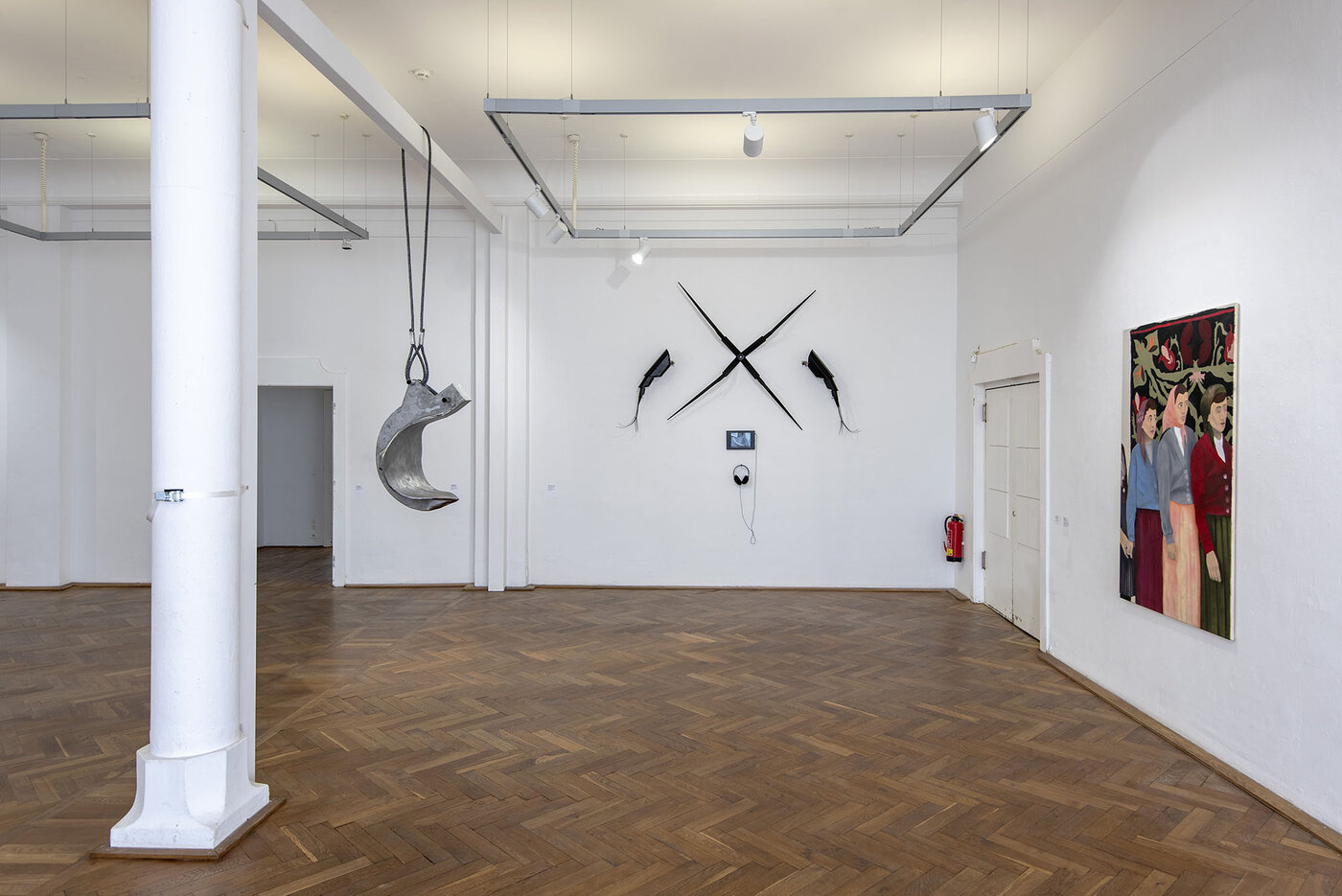Raumansicht mit Arbeiten von Josefine T. Schmidt, Samuel Kok mit Jens Schabbach und Joanna Zvonar