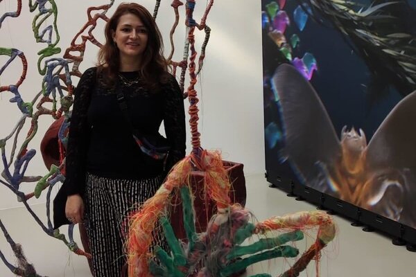 Kunstkritikerin Saskia Trebing („Monopol“) im Französischen Pavillon bei der Venedig-Biennale