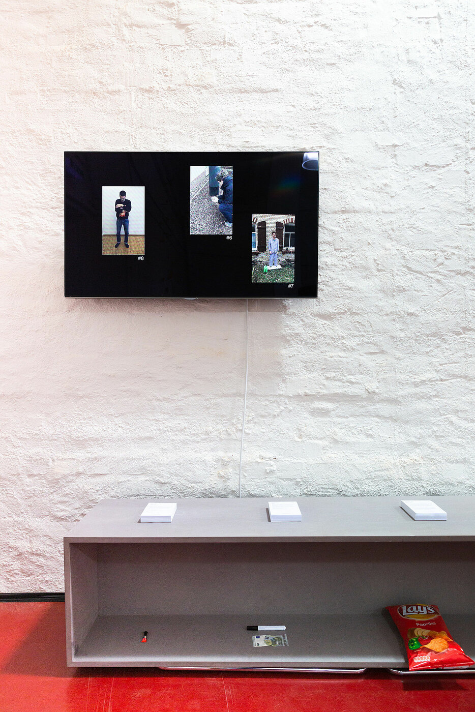 Auschnitt der Arbeit "Handlungspakete" von Kevin Strüber und Max Stalter; Foto: Michel Klehm