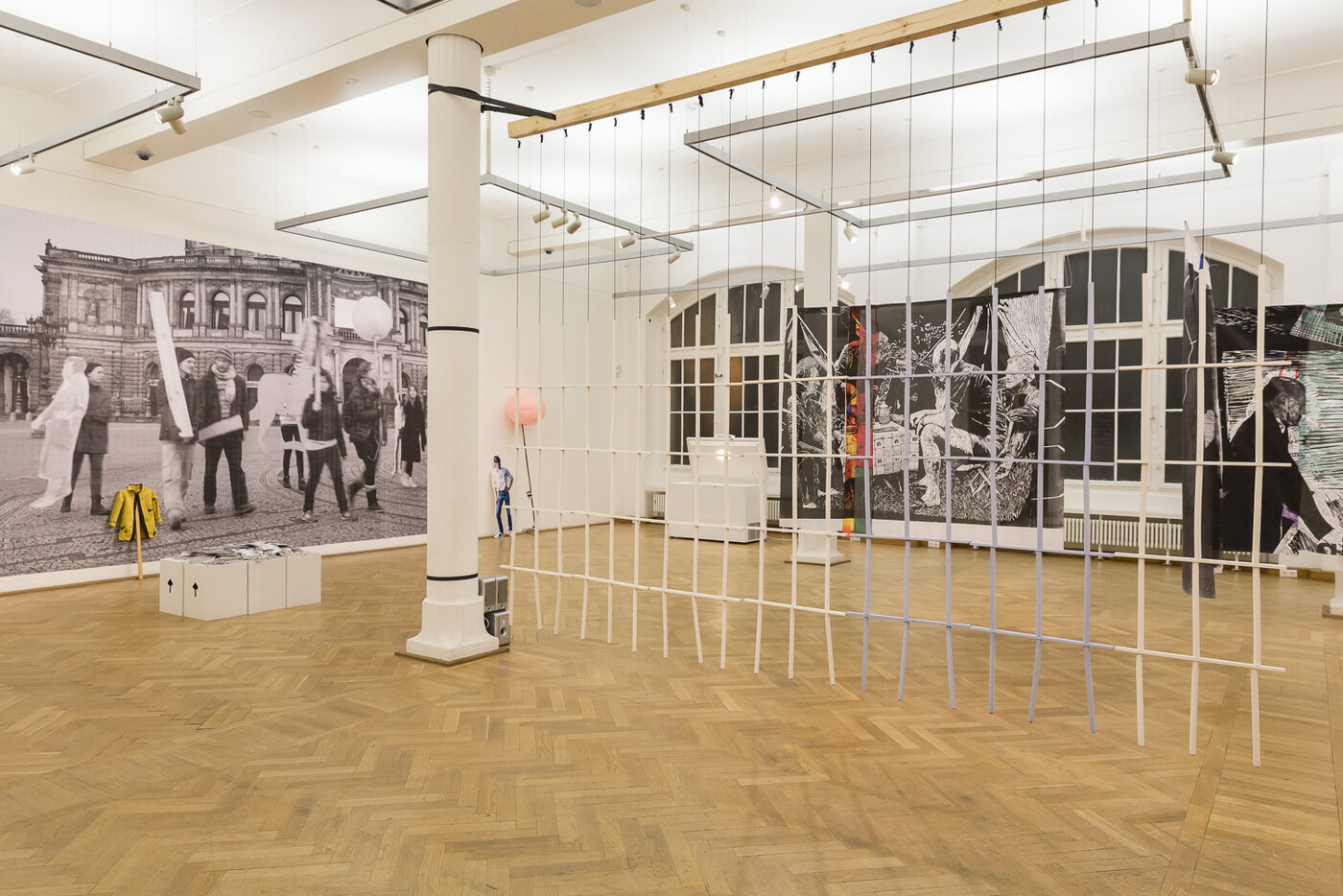 Ausstellungsansicht, Pro oder Kontra