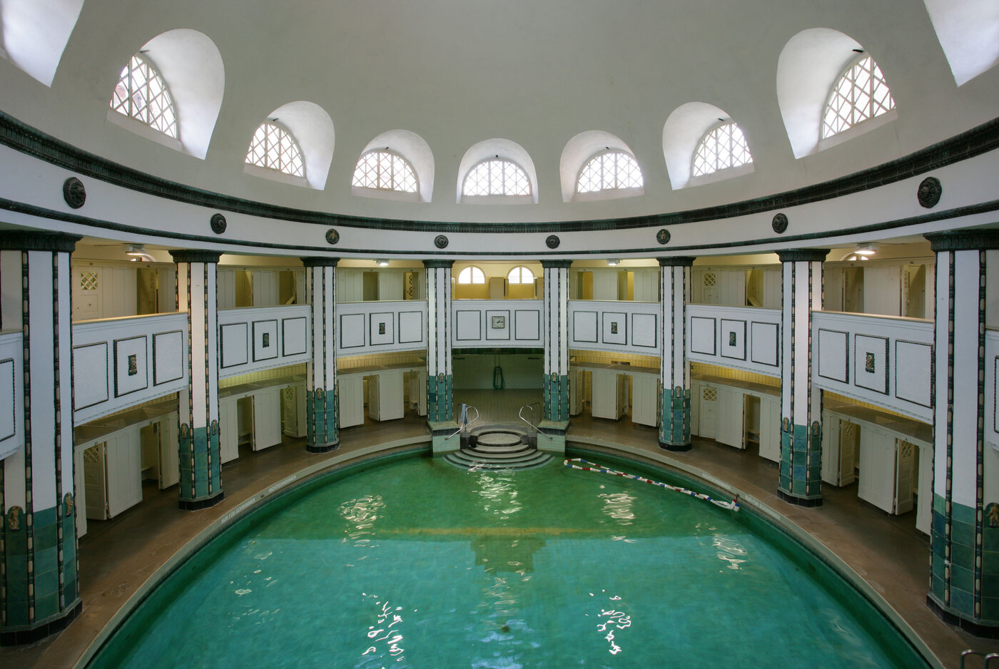 Designpreis 2014 zum Thema Wasser: Preisverleihung im Juni im Stadbad Halle.