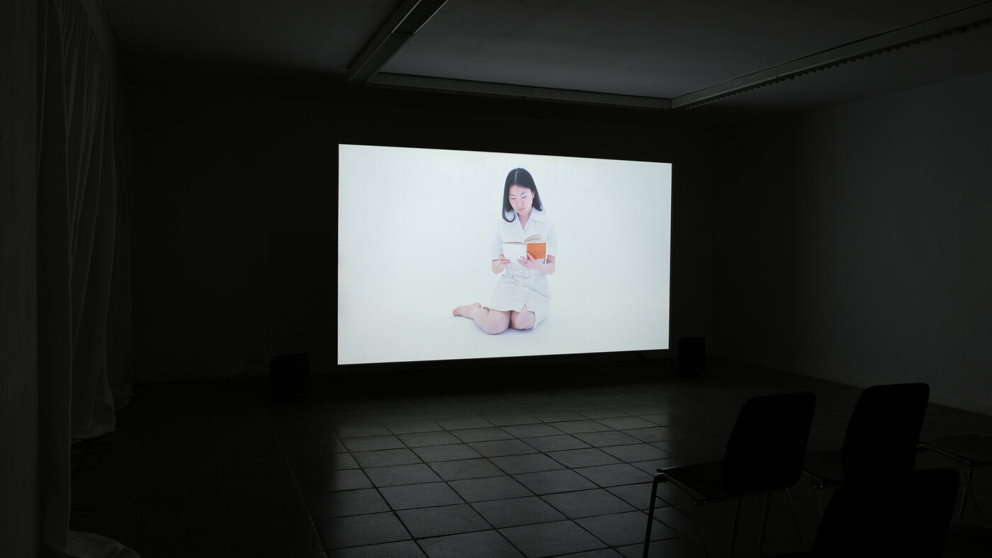 Ausstellungsansicht "Die Ostdeutschen Futuristen" von Leon Meschede