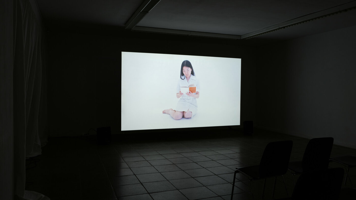 Ausstellungsansicht "Die Ostdeutschen Futuristen" von Leon Meschede