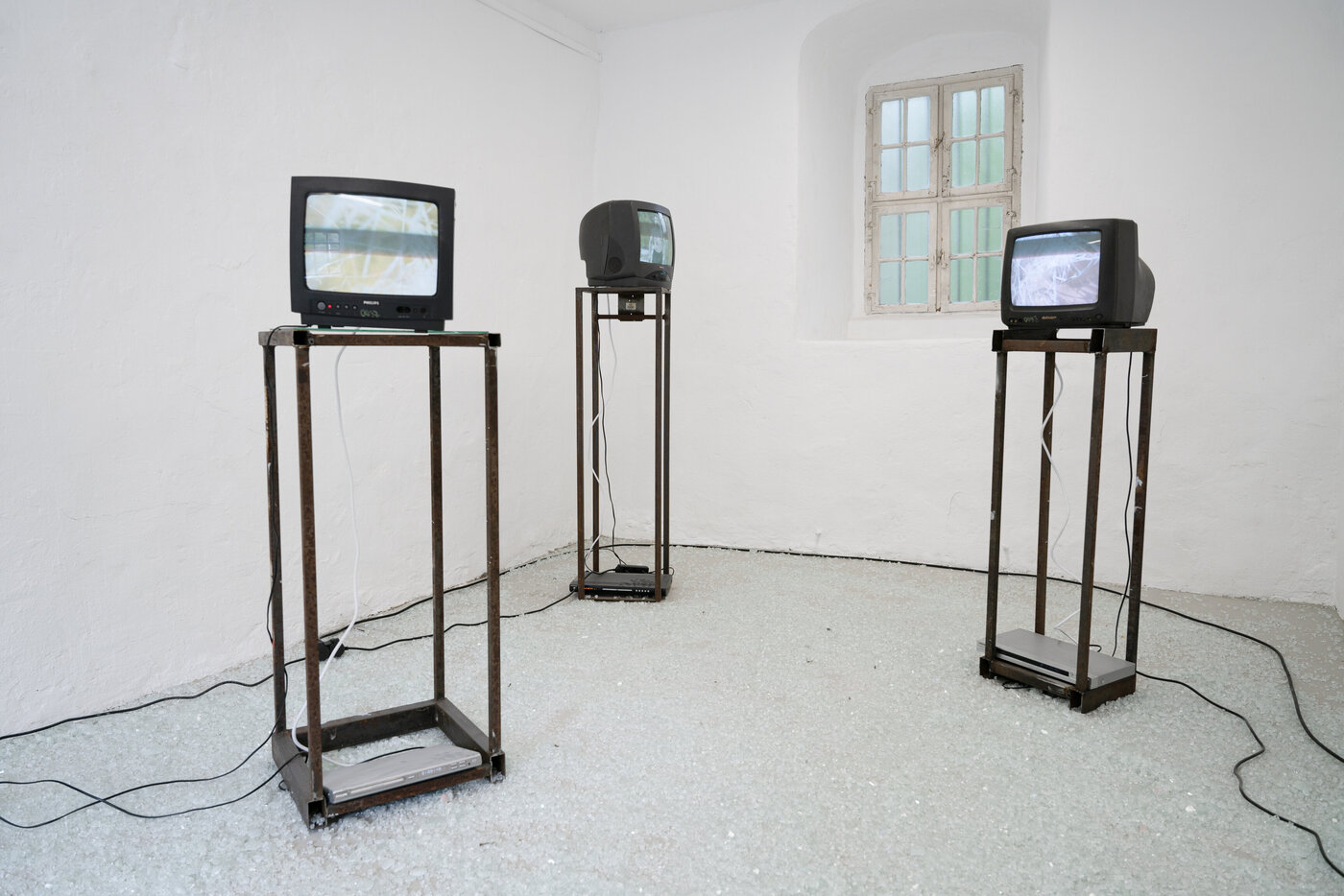 "Trust the process" von Emil Hanauer Foto) Jooyeon Shin und Vahdeta Tahirovic