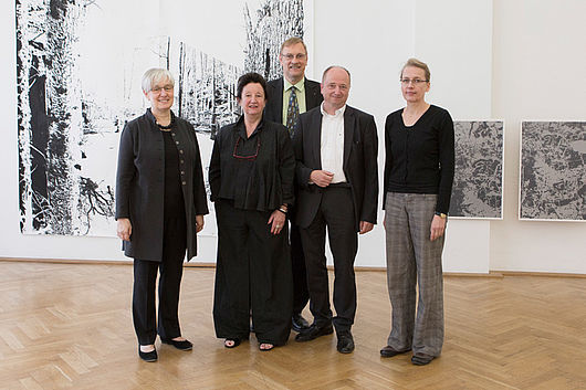 Die Mitglieder der Jury zum Kunstpreis der Stiftung der Saalesparkasse 2012; Foto: Matthias Ritzmann   
