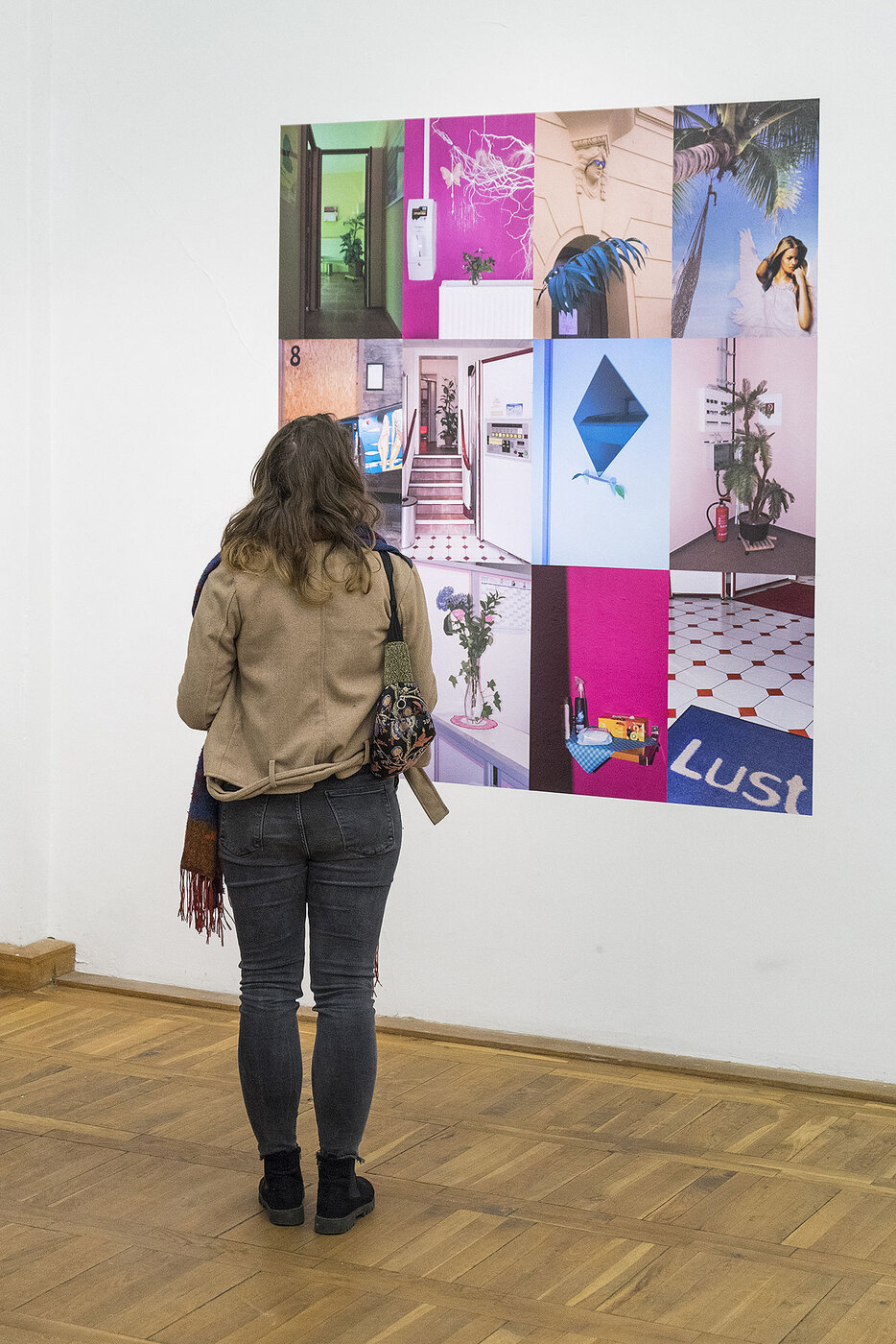 Ausstellungsansicht "Sonne ist Leben" von Thea Kleinhempel, Foto: Etienne Dietzel
