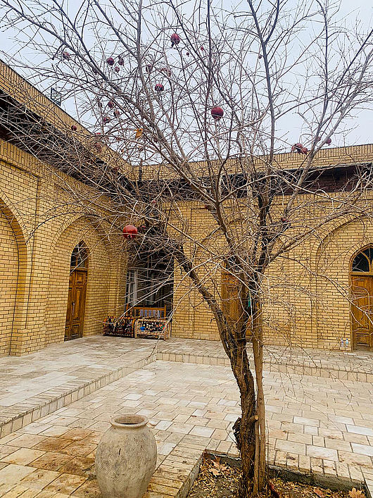 Hof des Crafts Development Center Margilan, Usbekistan