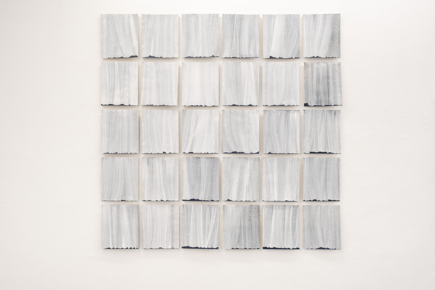 30 Bildnissen von Vorhängen