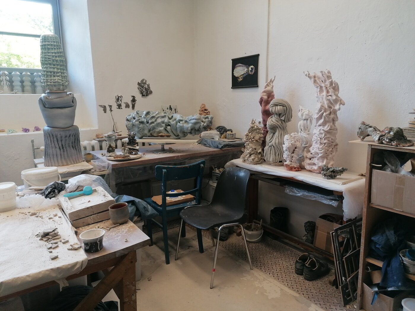 [Translate to English:] Keramikwerkstatt, Keramikklasse, Karlotta Reisch