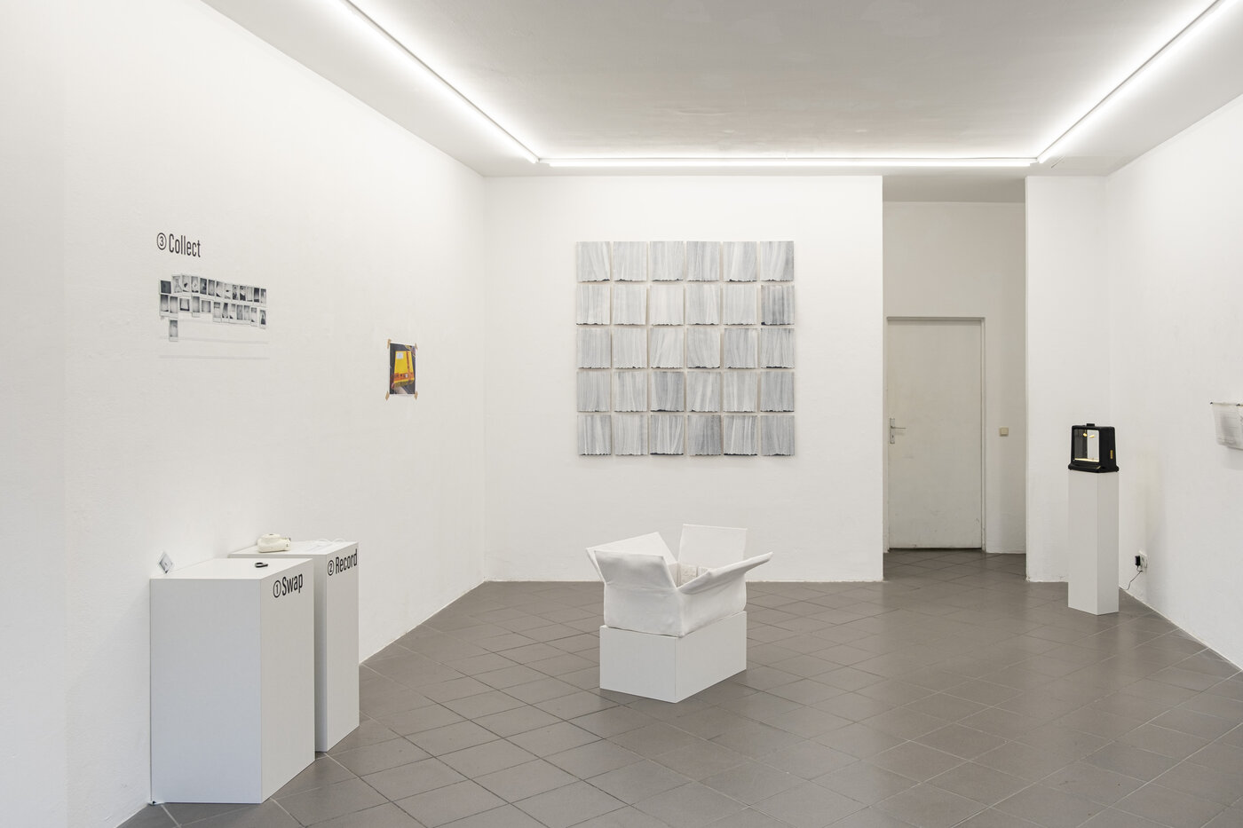 "White Cube" der Galerie mit den künstlerischen Arbeiten