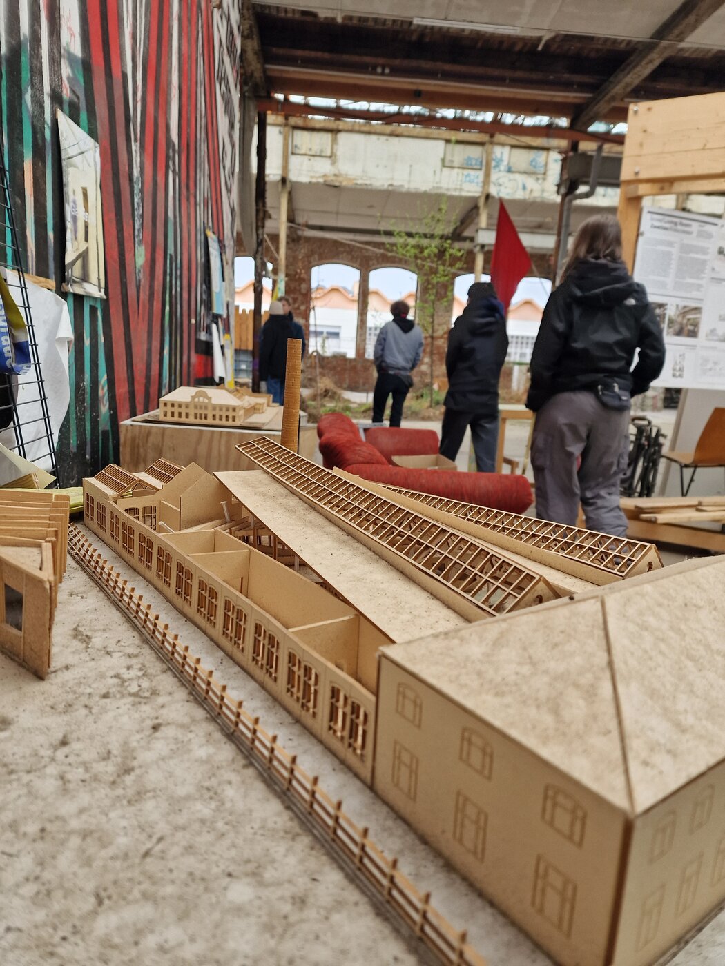 Besuch in der Glasfabrik Leipzig, Exkursion